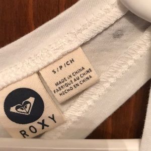 Roxy Tops - Brand new Roxy top Roxy Tops - Brand new Roxy top